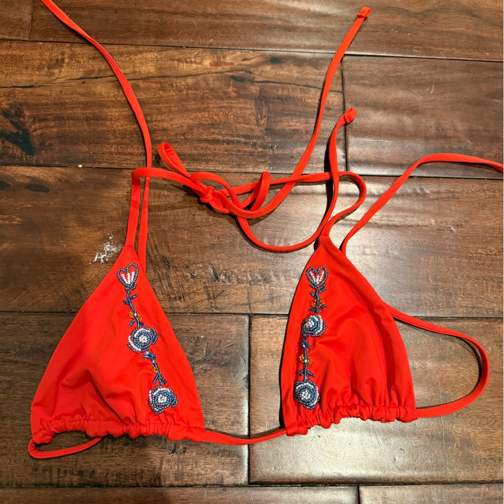 Frankie’s bikinis Nick Bikini Top in Market Rose